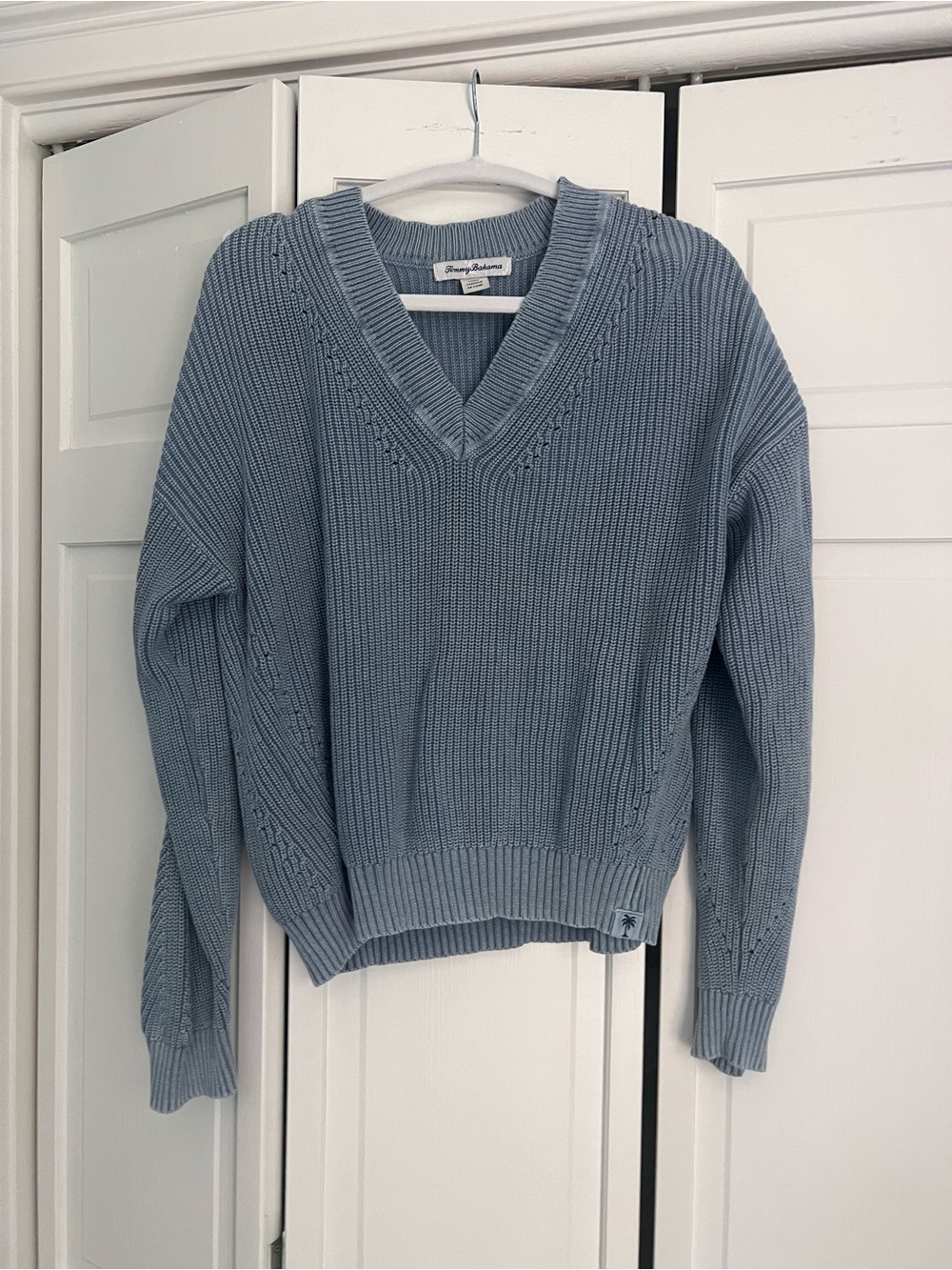 Tommy Bahama Ribbed V-Neck Sweater in Blue/Gray